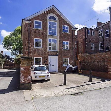 Loveyork Priory Apartment - Central With Parking Exterior foto